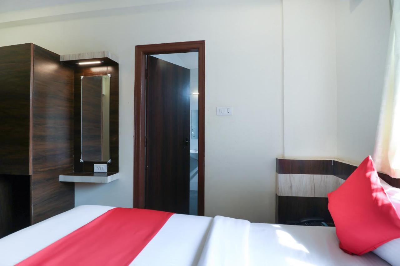 Hôtel Oyo 36197 Royal Wood à Bangalore Extérieur photo