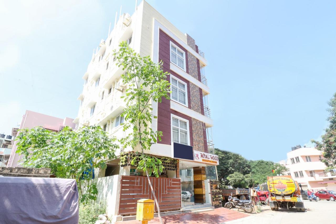 Hôtel Oyo 36197 Royal Wood à Bangalore Extérieur photo