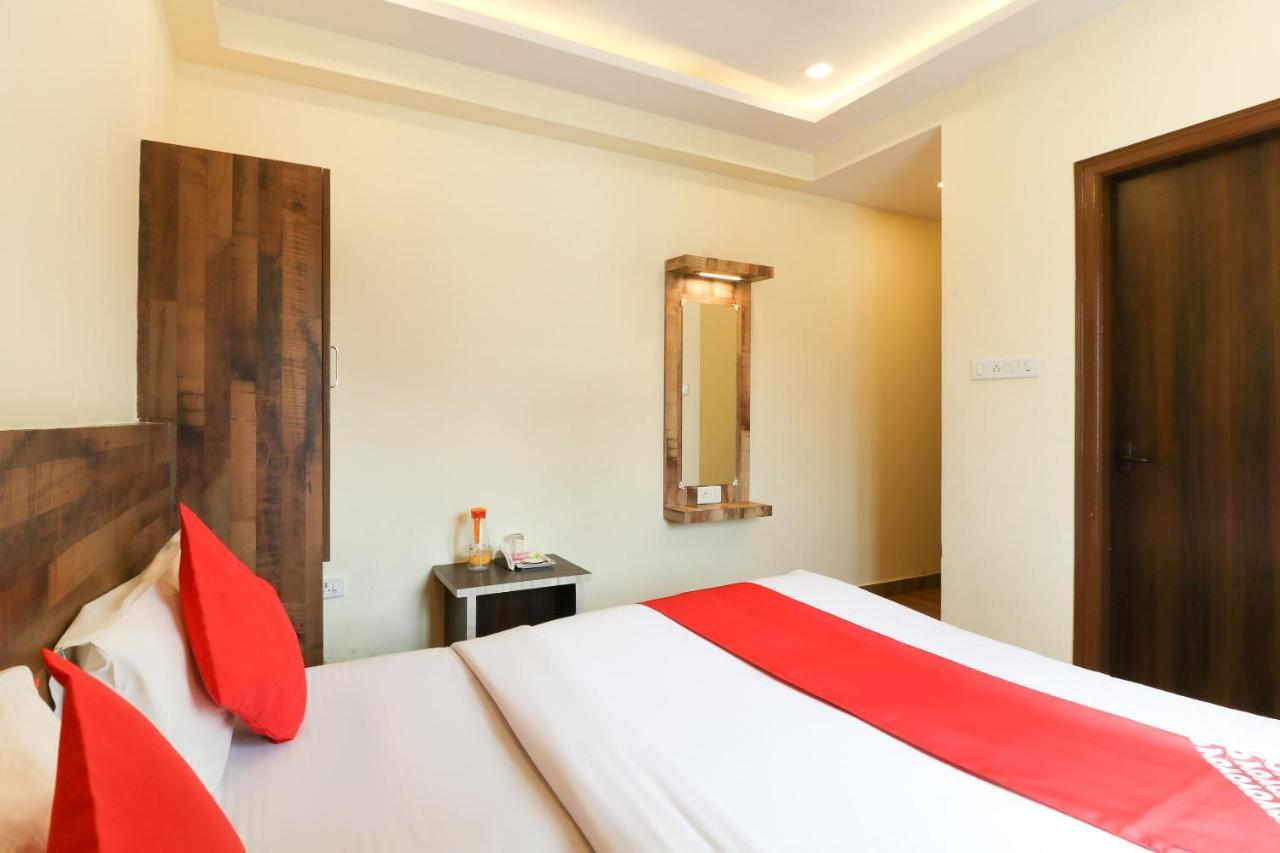 Hôtel Oyo 36197 Royal Wood à Bangalore Extérieur photo