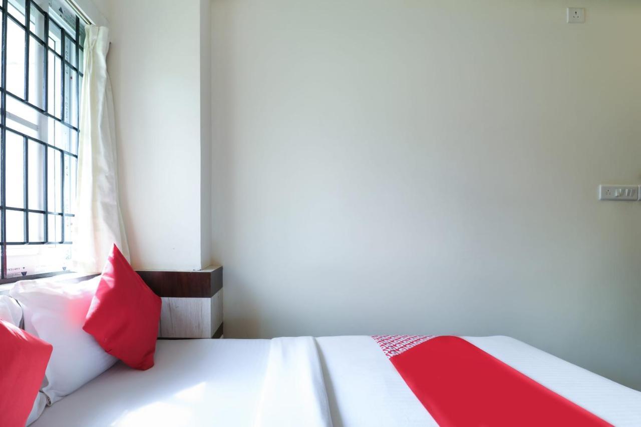 Hôtel Oyo 36197 Royal Wood à Bangalore Extérieur photo