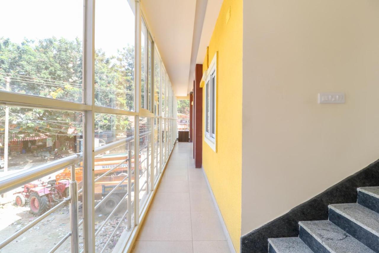 Hôtel Oyo 36197 Royal Wood à Bangalore Extérieur photo