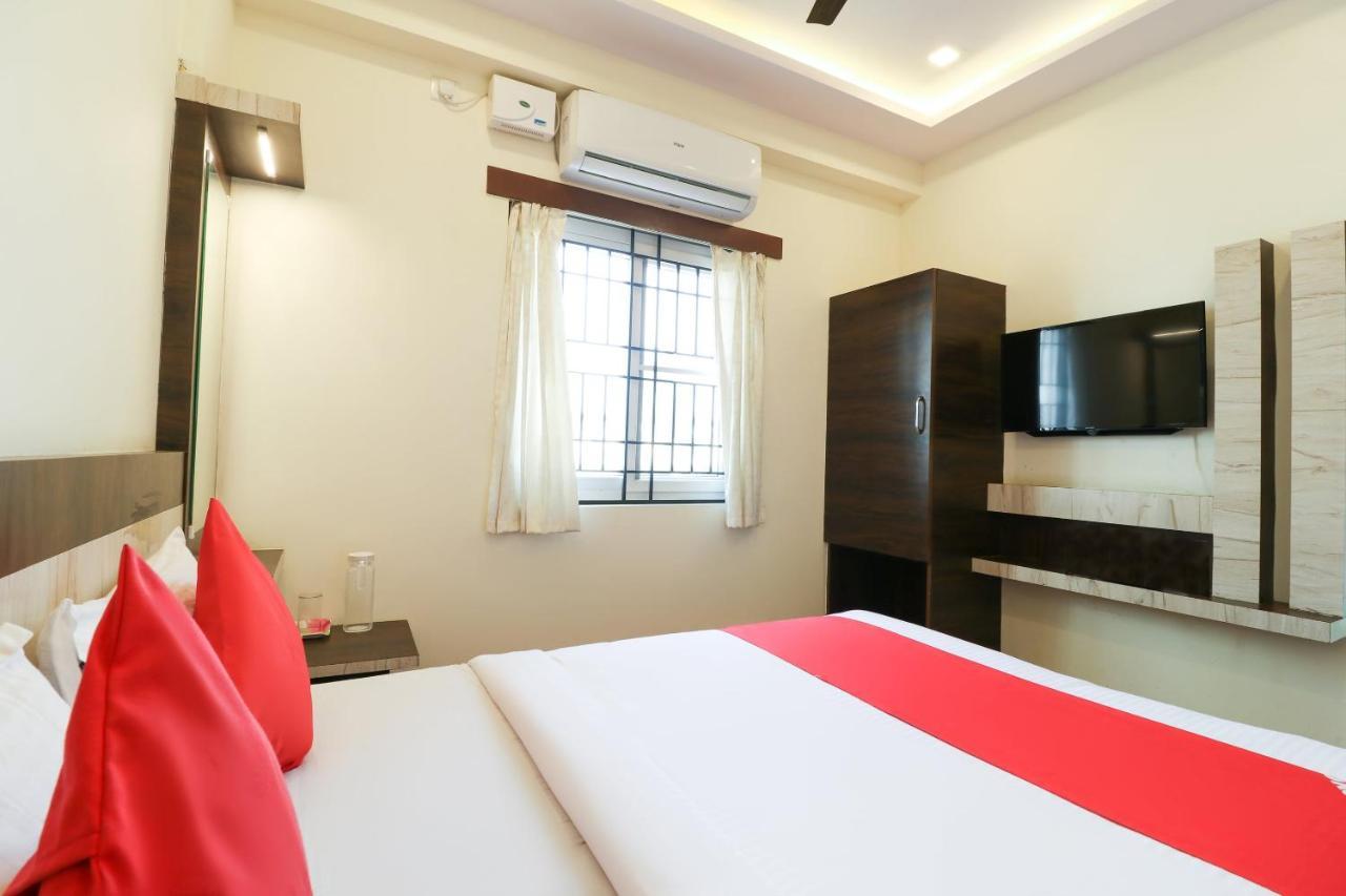 Hôtel Oyo 36197 Royal Wood à Bangalore Extérieur photo