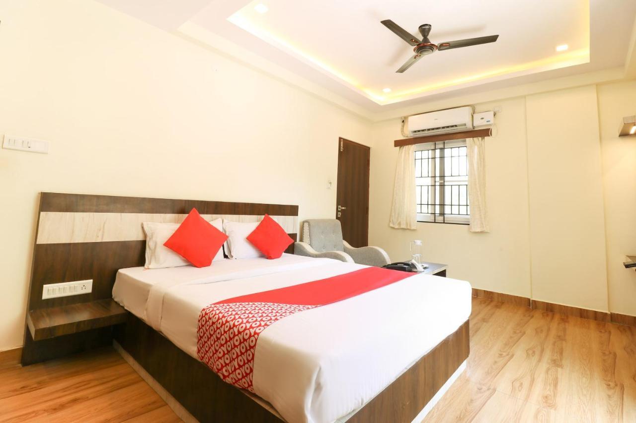 Hôtel Oyo 36197 Royal Wood à Bangalore Extérieur photo