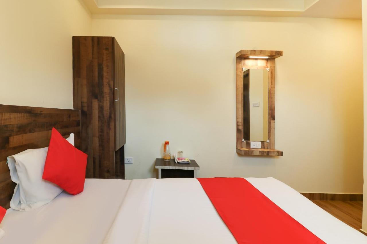 Hôtel Oyo 36197 Royal Wood à Bangalore Extérieur photo