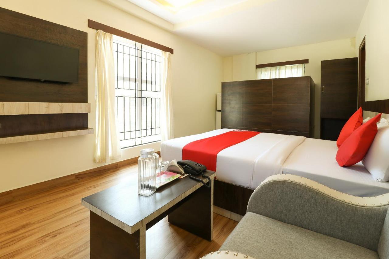 Hôtel Oyo 36197 Royal Wood à Bangalore Extérieur photo