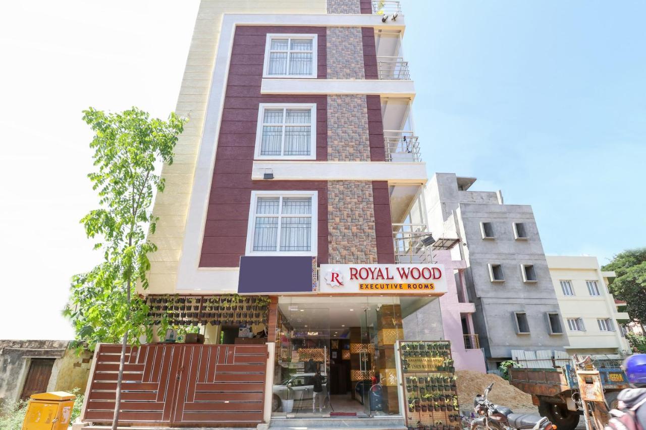 Hôtel Oyo 36197 Royal Wood à Bangalore Extérieur photo