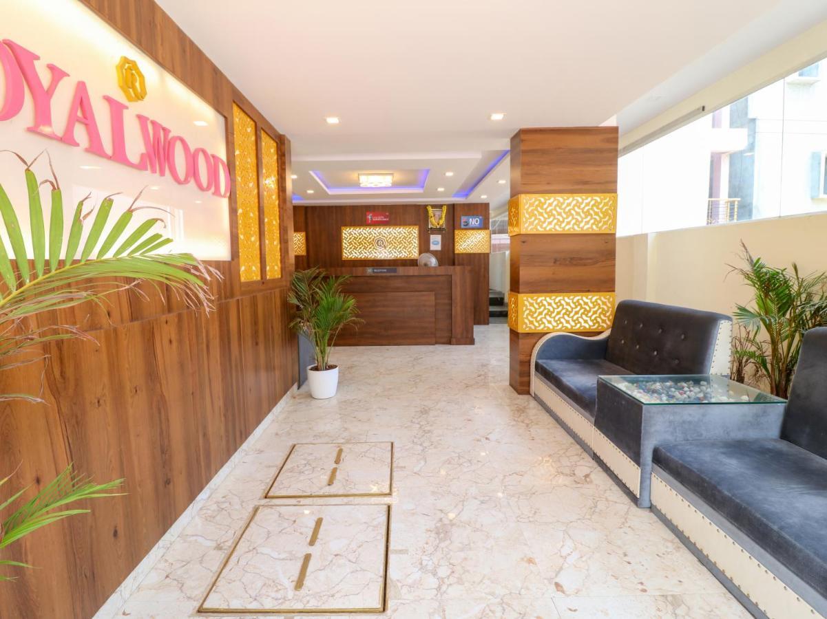 Hôtel Oyo 36197 Royal Wood à Bangalore Extérieur photo