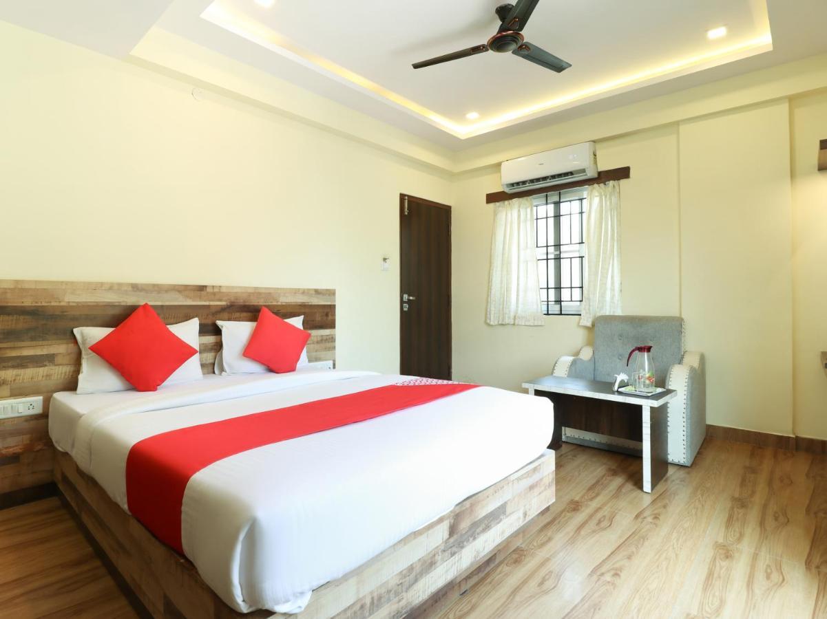 Hôtel Oyo 36197 Royal Wood à Bangalore Extérieur photo